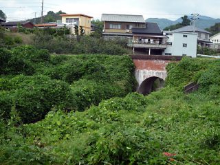 Koniwadanigawa-toi aqueduct bridge